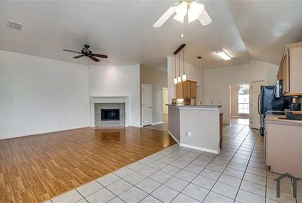 7309 Normandy Rd — Photo 5