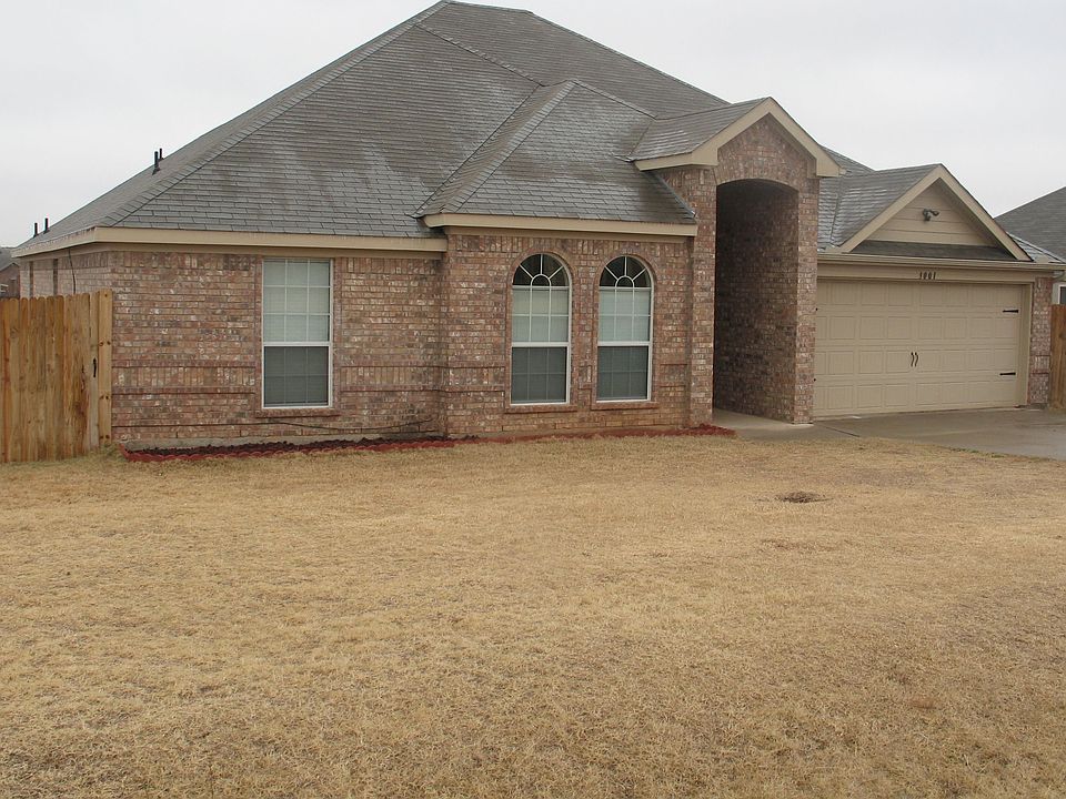 1st image of 3001 Saunter Ln