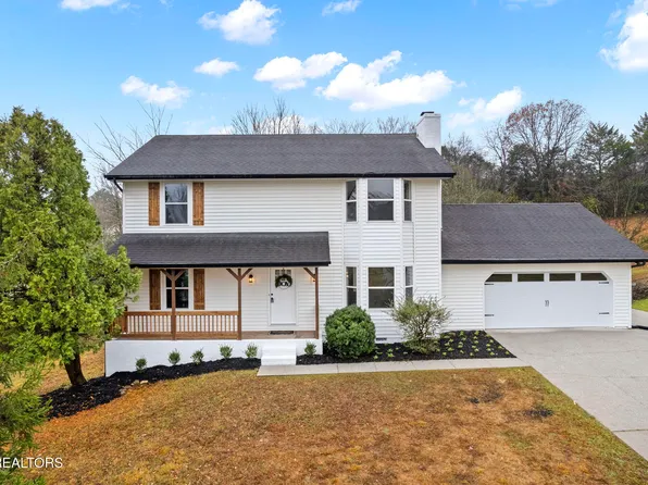 1233 Court Field Rd, Knoxville, TN 37922