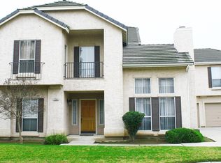 1264 Oak Ave, Clovis, CA 93611