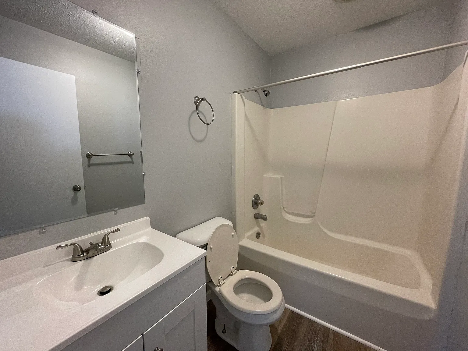 Stone Dr. 304 — Photo 3