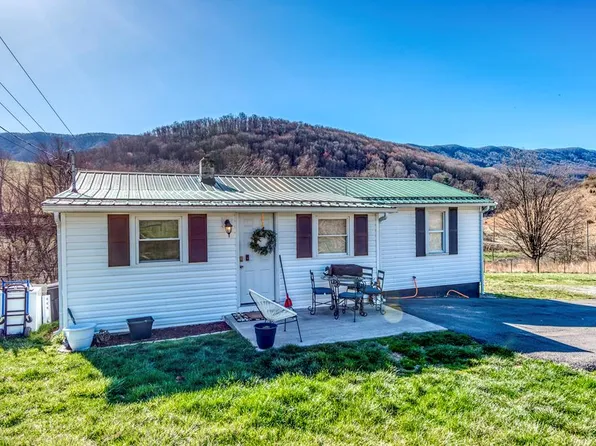 174 Lloyd St, Cedar Bluff, VA 24609