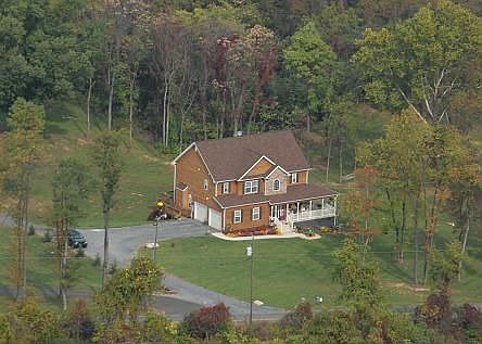 2nd image of 1996 Goldmiller Rd