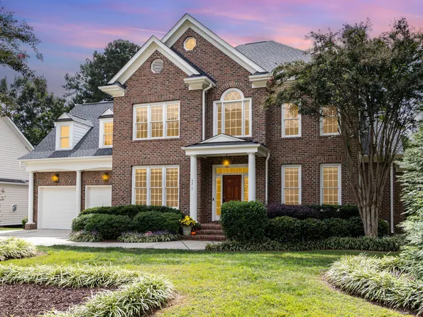 3213 Alphawood Dr, Apex, NC 27539