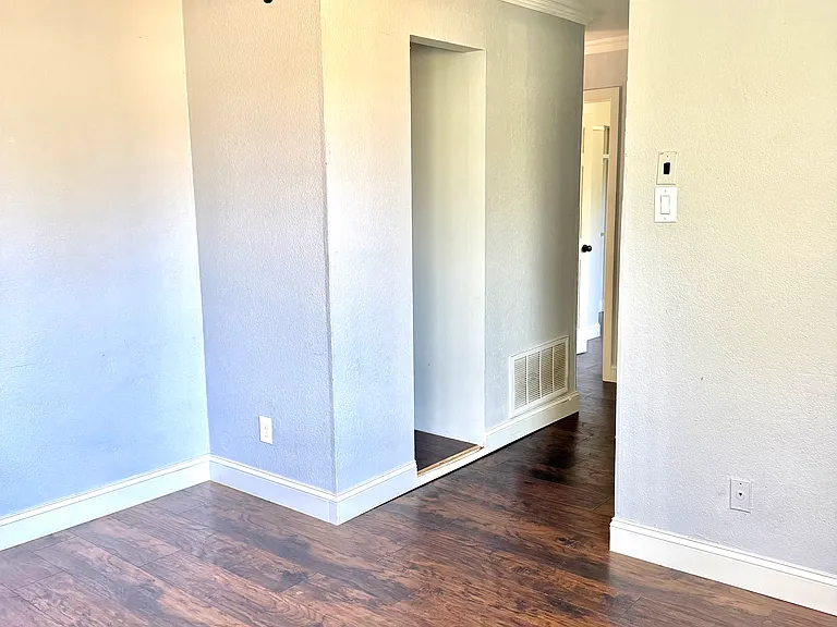 806 Springwood Dr — Photo 9
