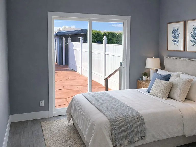 7523 Darby Ave — Photo 12