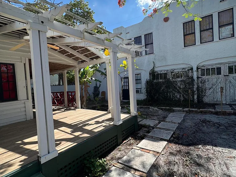 318 S J St #BACK OF HOUSE — Photo 1