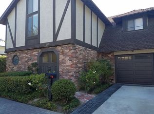 2517 E 16th St, Newport Beach, CA 92663