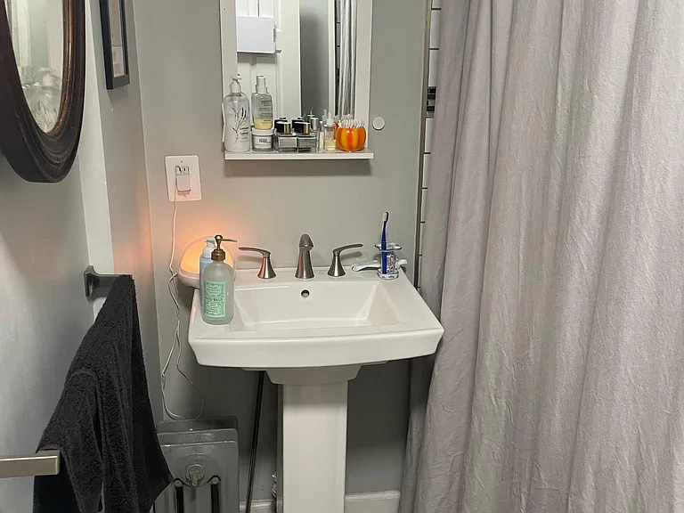 108 Morton Ave #3 — Photo 12