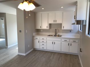 294 Douglas Dr, Oceanside, CA 92058