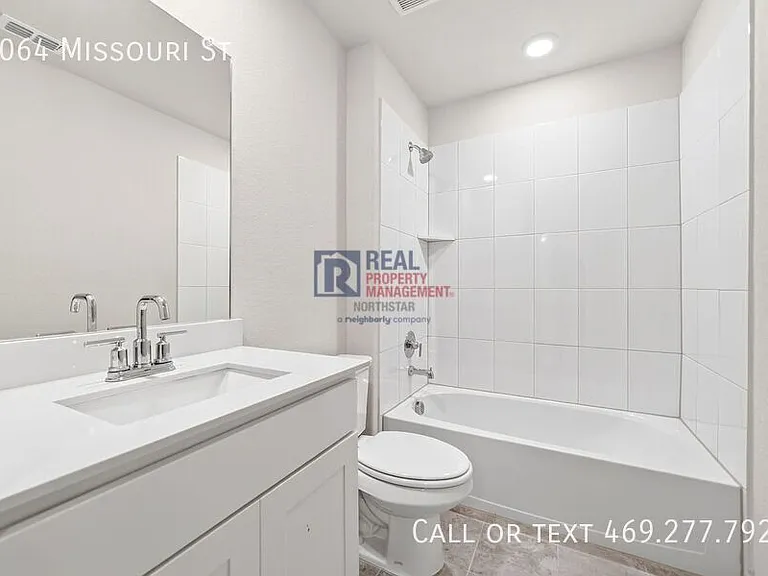 2064 Missouri St — Photo 14