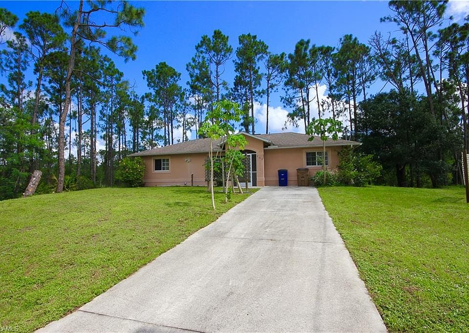 1st image of 102 Oasis Ct