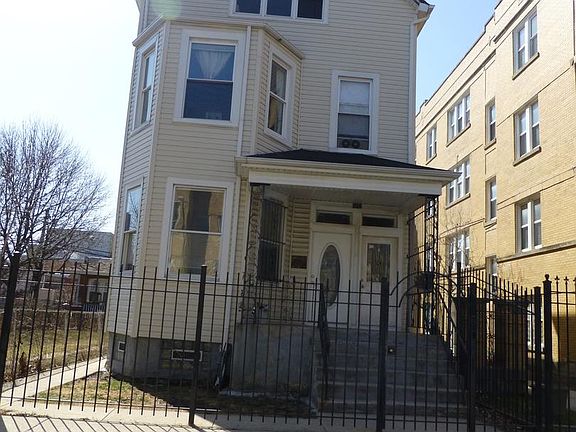 3rd image of 3553 W Lyndale St
