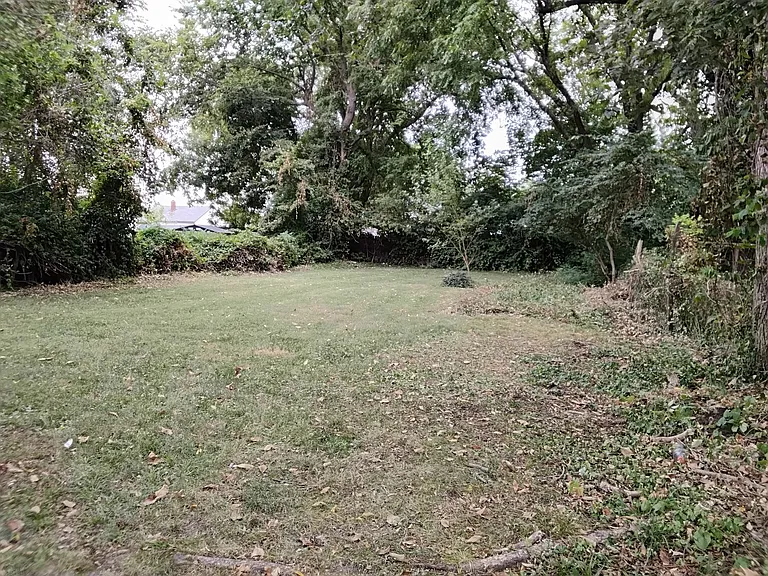 1632 N Irving Ave — Photo 3