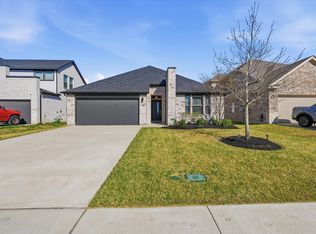 708 Winged Foot Dr, Red Oak, TX 75154