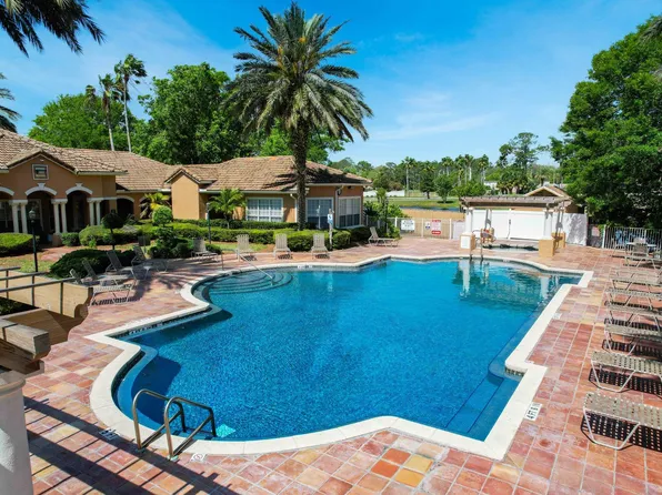 615 Fairway Dr APT 202, Saint Augustine, FL 32084