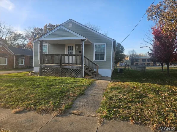 411 W 2nd St, Montgomery City, MO 63361