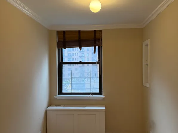 420 East 51st Street image 15 of 18