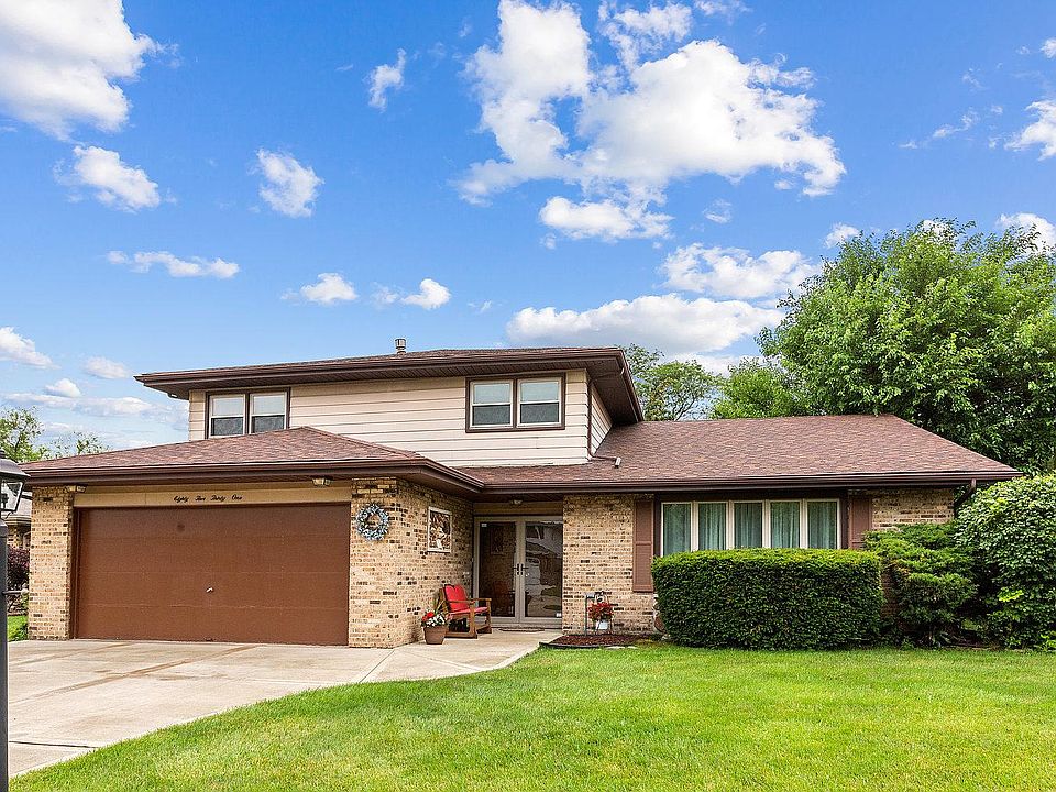 1st image of 8531 Broadmoor Dr