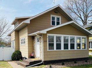 2015 Kane St, La Crosse, WI 54603