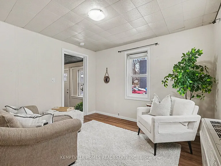 2-803 Saint Lawrence Ct #2 — Photo 4