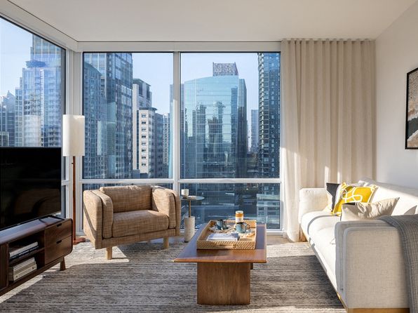 The Ivey on Boren | 2019 Boren Ave, Seattle, WA