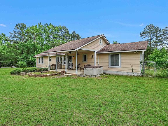 4th image of 549 Oak Grove Rd