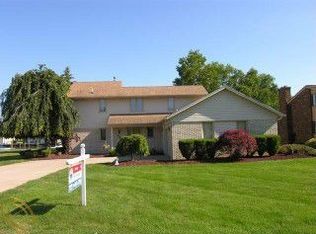 7369 Flamingo Rd, Algonac, MI 48001