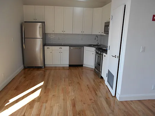 Rented by NY Space Finders Inc. | media 43