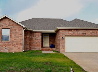 3741 W Freeman St, Bolivar, MO 65613