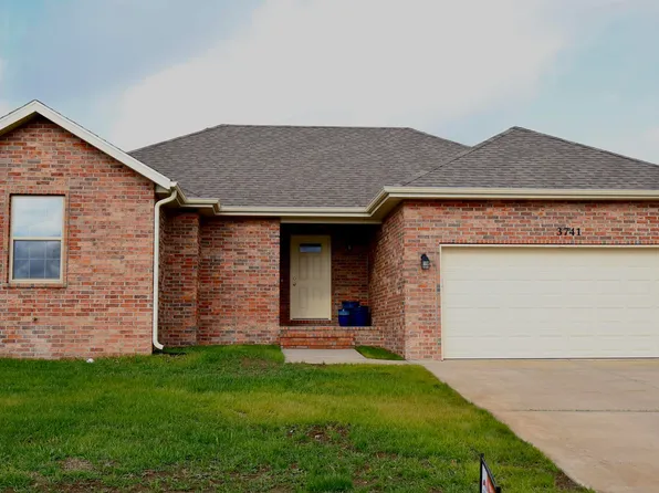 3741 W Freeman Street, Bolivar, MO 65613