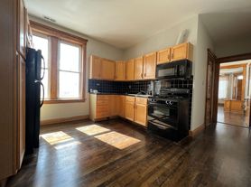 2615 S. Lawndale, 3F