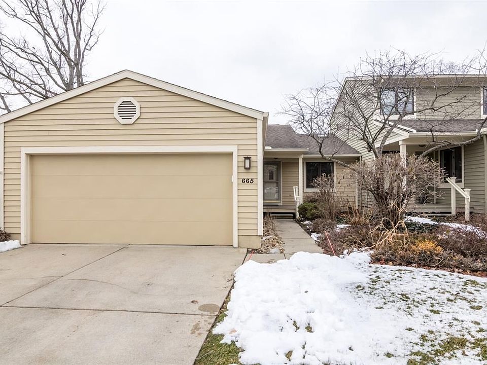 1st image of 665 Woodcreek Cir