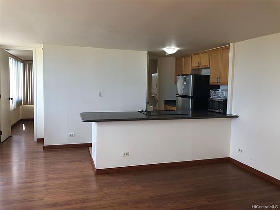 2nd image of 98-288 Kaonohi St APT 1802