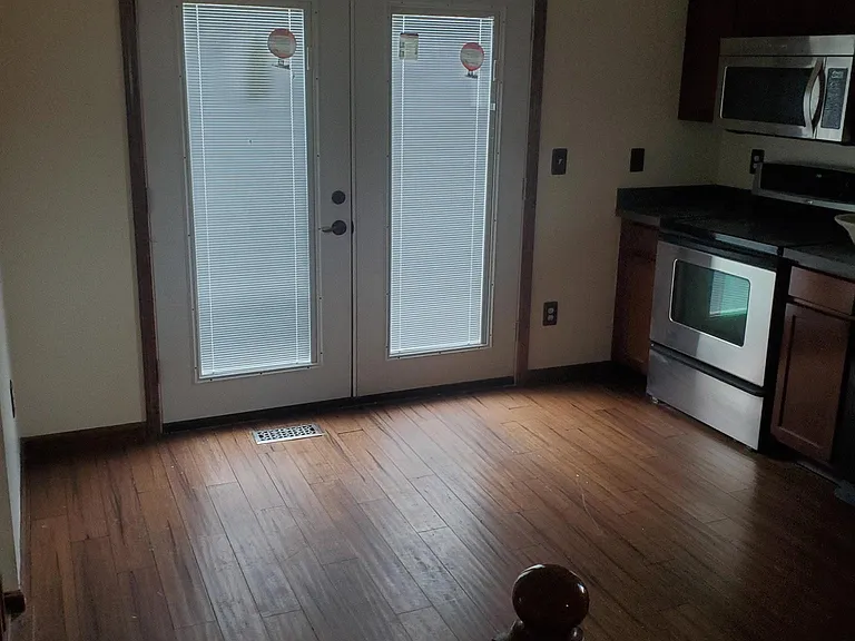 1864 Pine Grove Pl — Photo 8