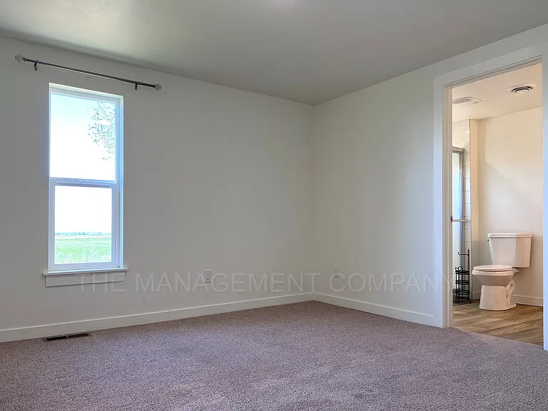 3536 N 2300 E — Photo 11