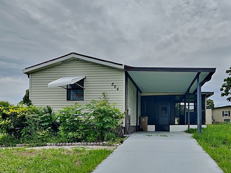1st image of 804 Weeping Willow Ave