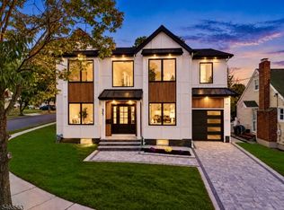 31 Barnsdale Rd, Clifton City, NJ 07013