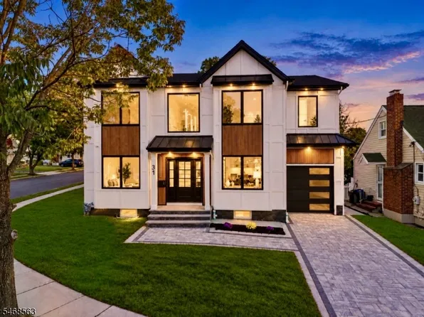 31 Barnsdale Rd, Clifton City, NJ 07013