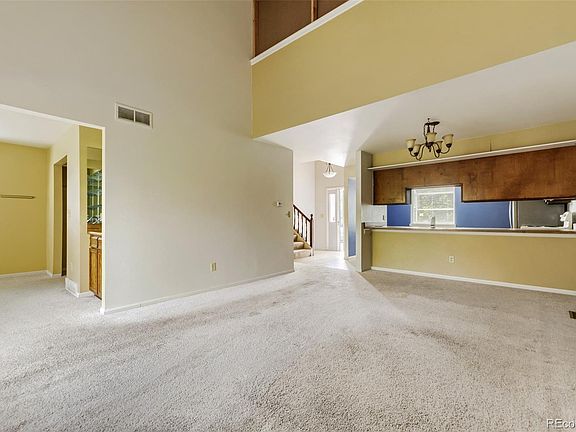 4th image of 2405 S Worchester Court #B