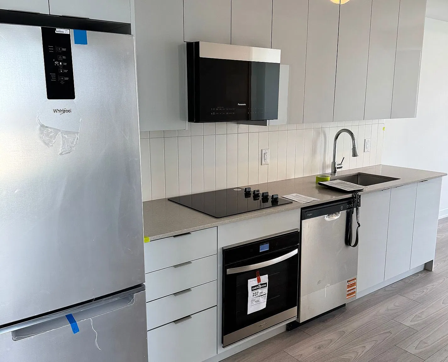 2 bed, $2,700 — Photo 2