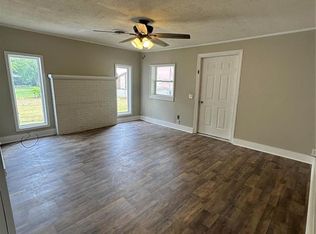 722 Kendall St, Sikeston, MO 63801