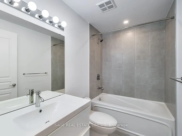 438 Richmond St W #910 — Photo 6