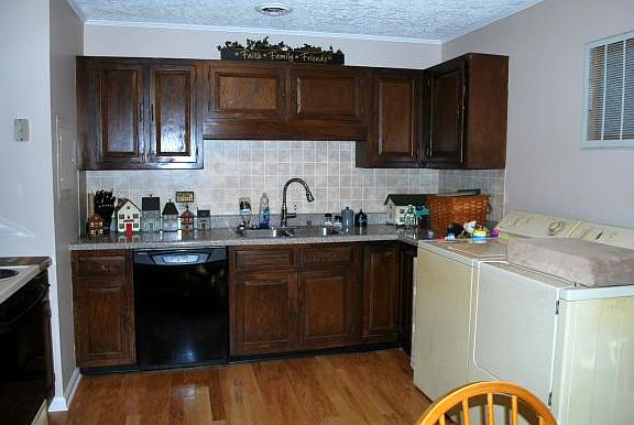 5th image of 421 Eastley Ct APT B