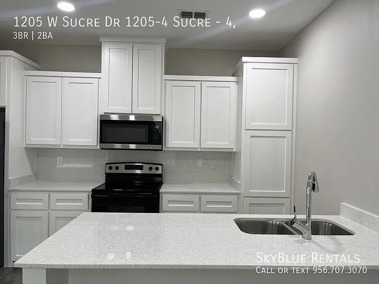 1205 W Sucre Dr #4 — Photo 5
