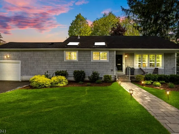 11 Homewood Way, Montclair Twp., NJ 07042