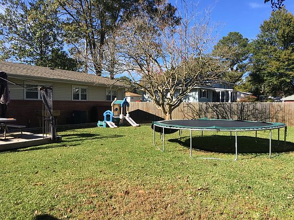 3rd image of 432 Caren Dr