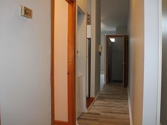 5th image of 2319 S Hickory Ave #1B