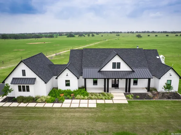 6661 State Highway 123, Stockdale, TX 78160