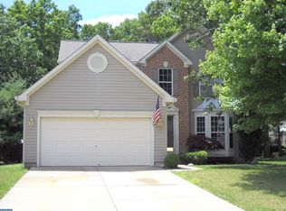 19 Sherman Ln, Sicklerville, NJ 08081